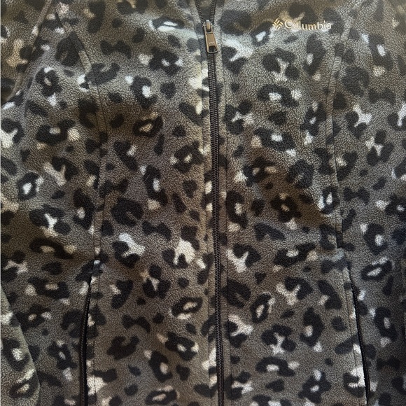 Columbia Fleece Leopard Print Jacket Size Medium - Picture 5 of 6